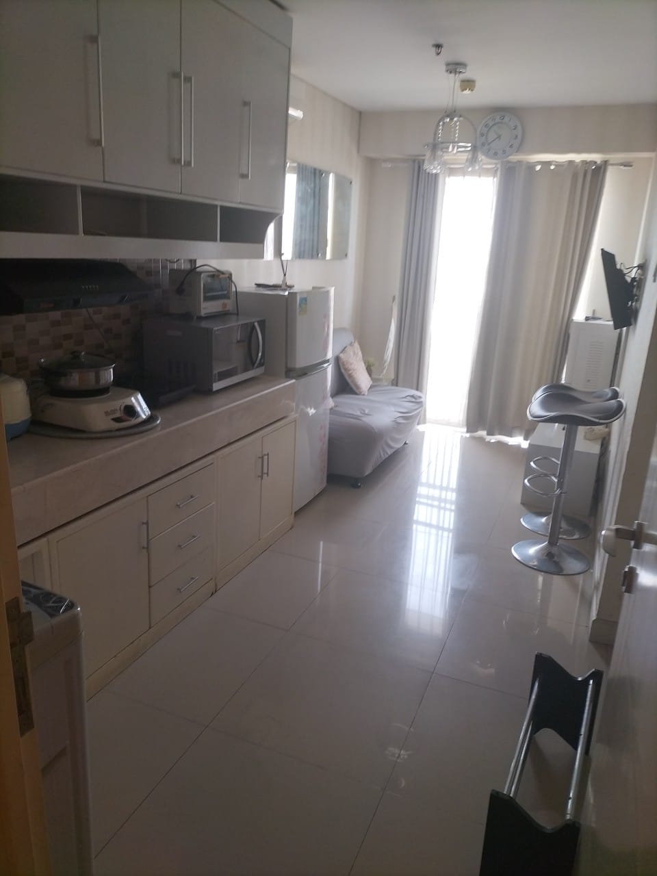 DiSewakan Apartemen Fully Furnished di Trivium Lippo Cikarang
